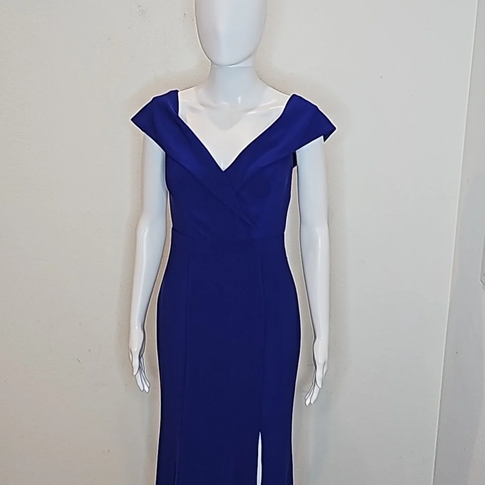 Xscape Cocktail Purple Blue Off-The-Shoulder V-Neck, Gown Siz 6